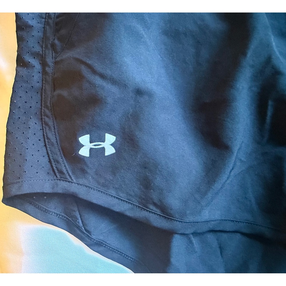 Under Armour HeatGear Black Running Shorts Women Small Loose Fit Athletic Gym - Picture 2 of 7